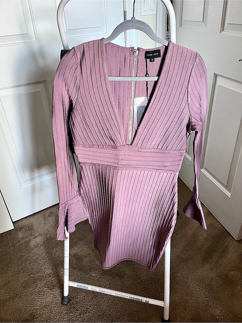 Missguided Ribbed Plunge Long Sleeve Mini Dress in Pink